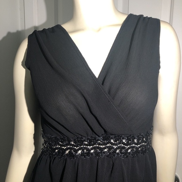 ✨host PICK✨ CHA CHA VENTE Party top! - Picture 4 of 9